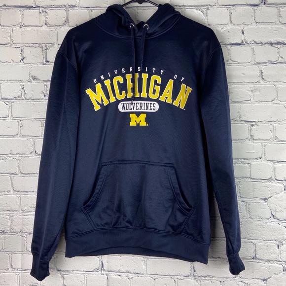 u of m sweatshirt